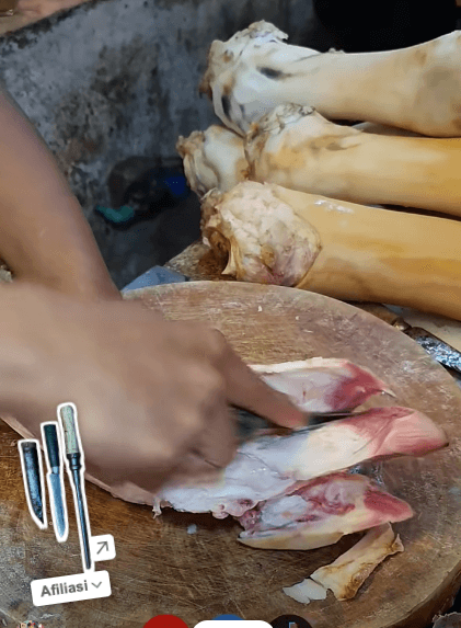 Opening a cow's hoof has never been easier!
