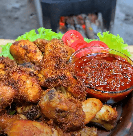 Galangal chicken with bajaj chili sauce